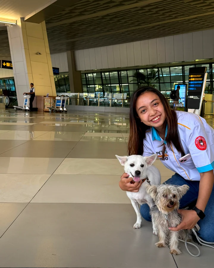 Rachel, Pet Travel Specialist
